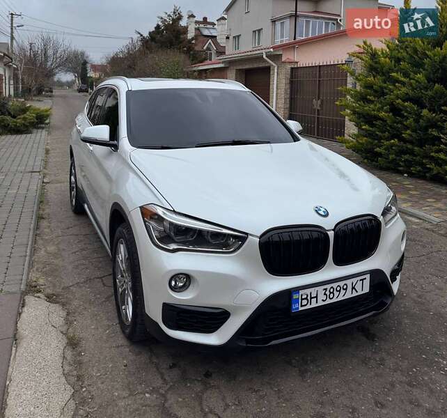 Внедорожник / Кроссовер BMW X1 2017 в Одессе Внедорожник / Кроссовер BMW X1 2017 в Одессе