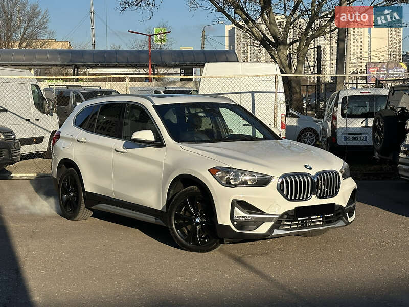 Внедорожник / Кроссовер BMW X1 2019 в Одессе