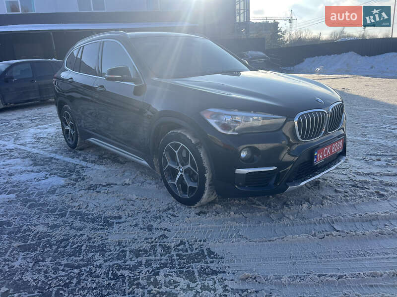 Внедорожник / Кроссовер BMW X1 2018 в Львове