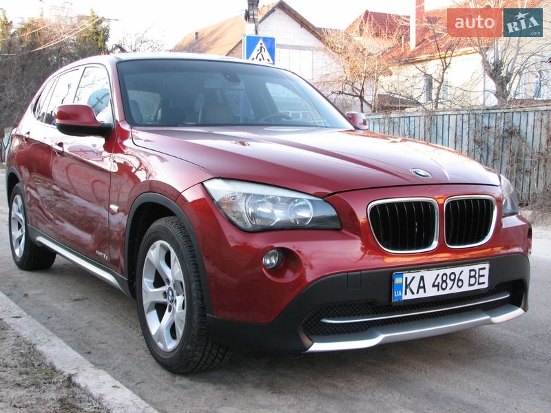 Внедорожник / Кроссовер BMW X1 2010 в Киеве