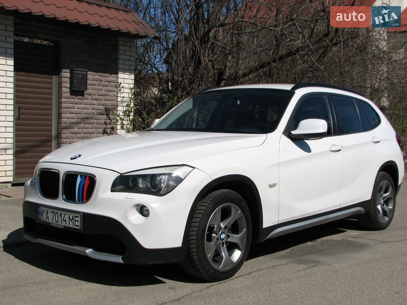 Внедорожник / Кроссовер BMW X1 2012 в Киеве