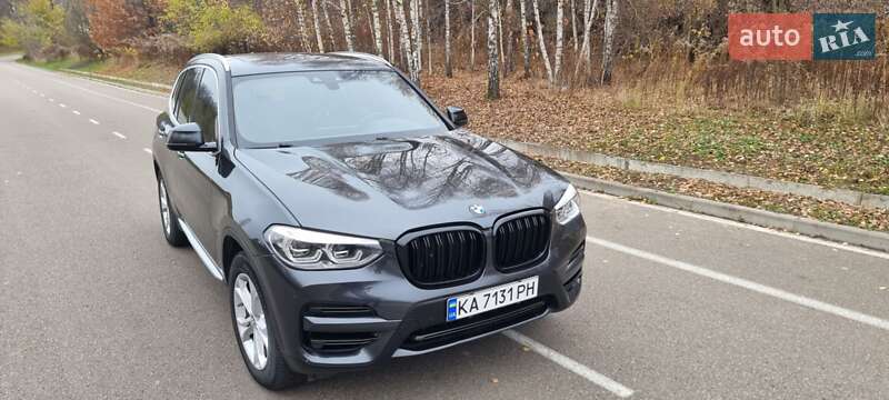 Внедорожник / Кроссовер BMW X3 2018 в Киеве