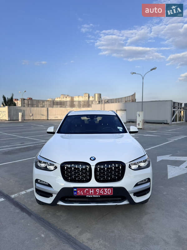 Внедорожник / Кроссовер BMW X3 2018 в Киеве