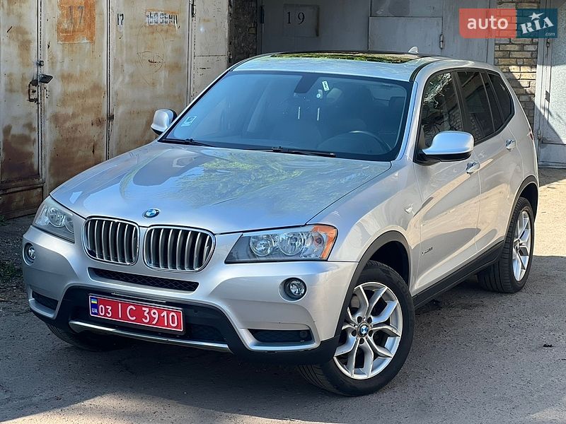 Внедорожник / Кроссовер BMW X3 2013 в Киеве