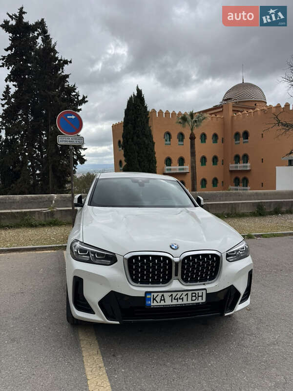 Внедорожник / Кроссовер BMW X4 2022 в Киеве