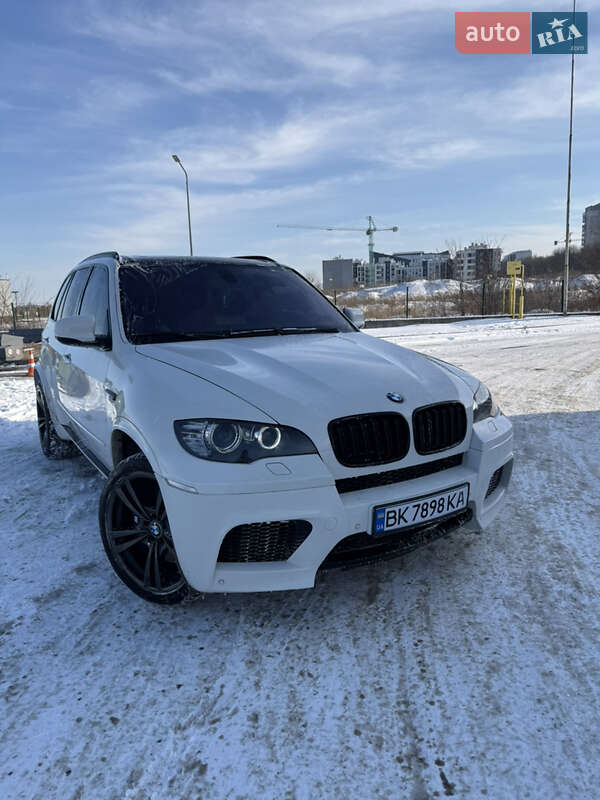 Внедорожник / Кроссовер BMW X5 M 2010 в Ровно