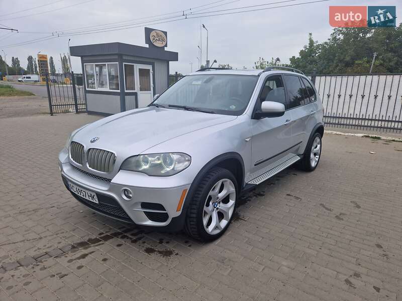 Внедорожник / Кроссовер BMW X5 2012 в Луцке