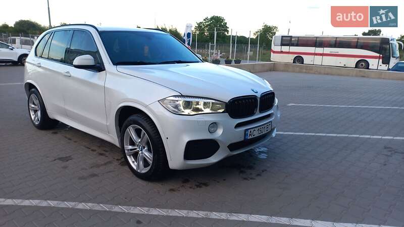 Внедорожник / Кроссовер BMW X5 2016 в Нововолынске