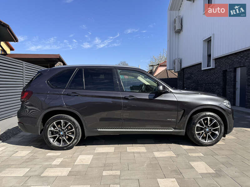Позашляховик / Кросовер BMW X5 2015 в Луцьку