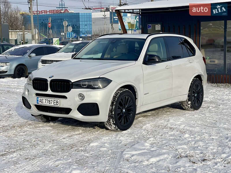 Внедорожник / Кроссовер BMW X5 2016 в Черновцах