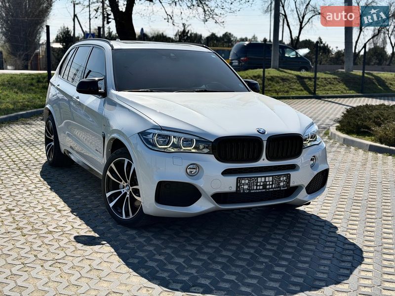 Внедорожник / Кроссовер BMW X5 2015 в Одессе