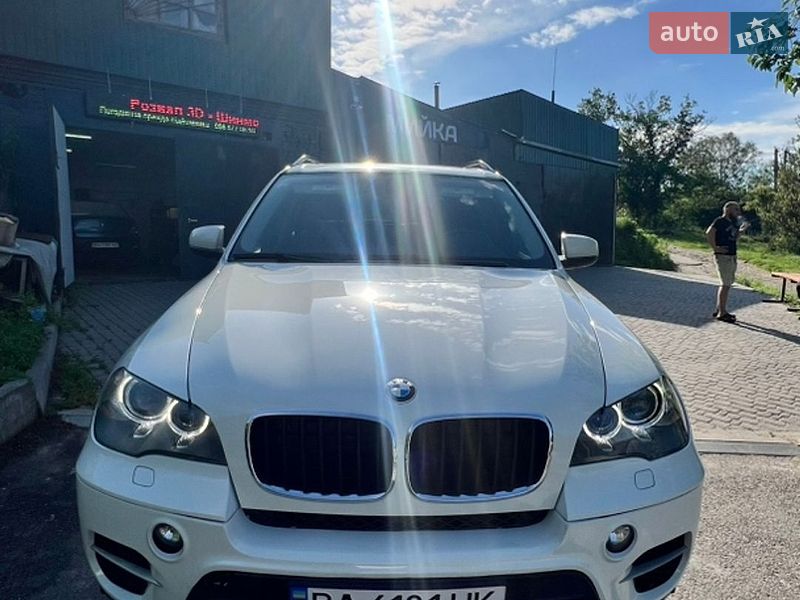 Внедорожник / Кроссовер BMW X5 2012 в Кропивницком