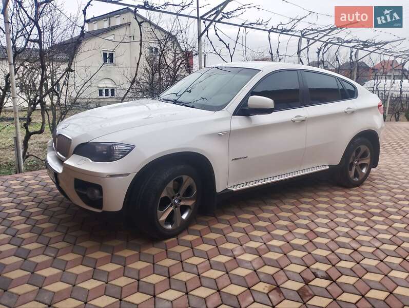 Внедорожник / Кроссовер BMW X6 2009 в Виноградове