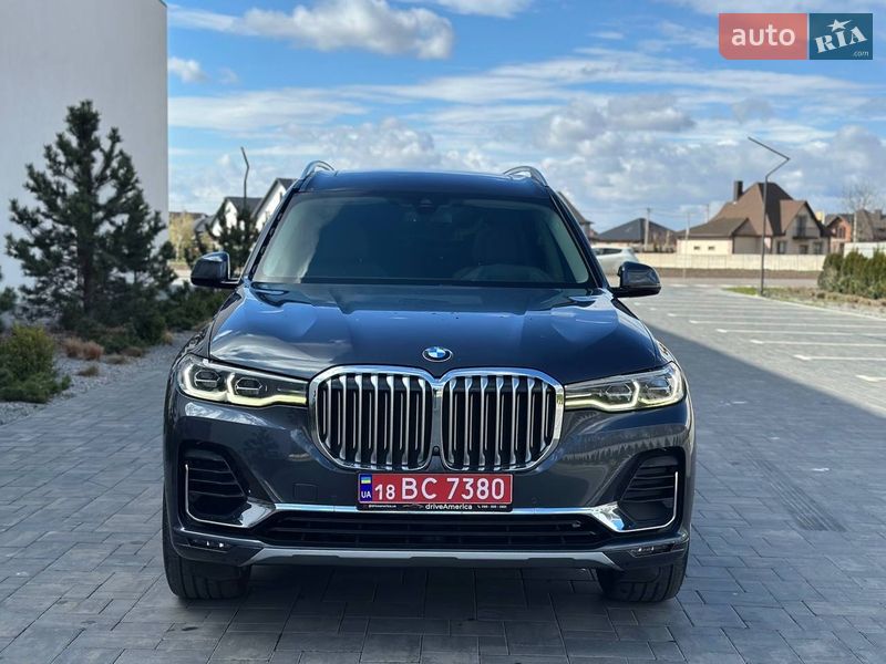 Внедорожник / Кроссовер BMW X7 2019 в Луцке