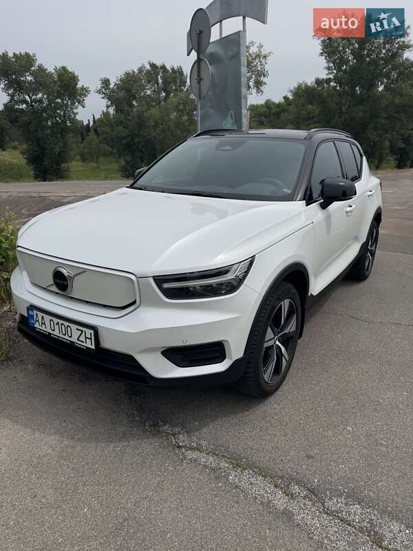 Позашляховик / Кросовер Volvo XC40 Recharge 2021 в Києві