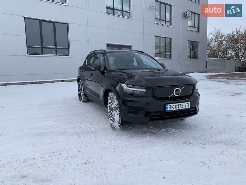 Внедорожник / Кроссовер Volvo XC40 2021 в Ровно Внедорожник / Кроссовер Volvo XC40 2021 в Ровно
