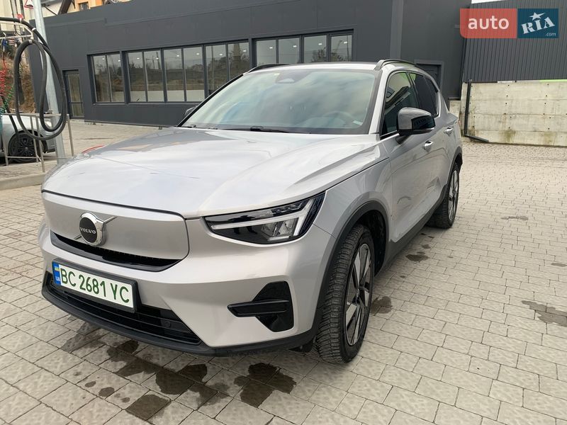 Внедорожник / Кроссовер Volvo XC40 2024 в Львове