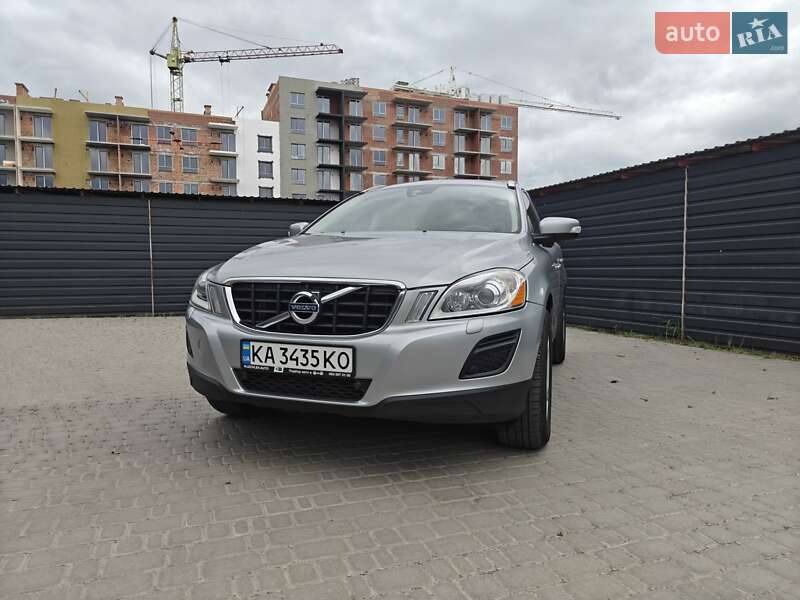 Внедорожник / Кроссовер Volvo XC60 2012 в Киеве