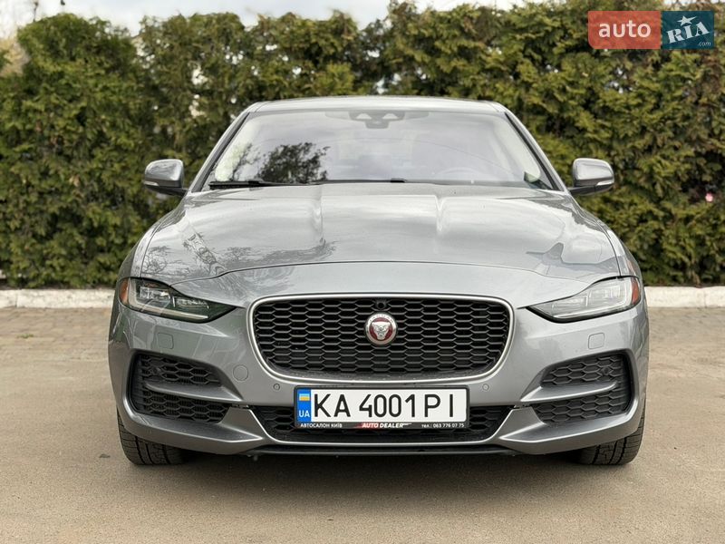 Седан Jaguar XE 2020 в Киеве
