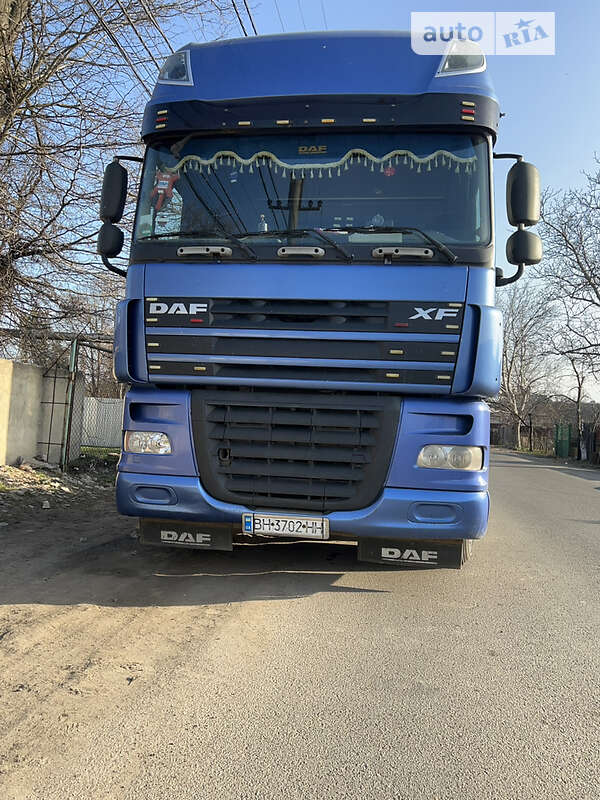 Тягач DAF XF 105 2007 в Черноморске