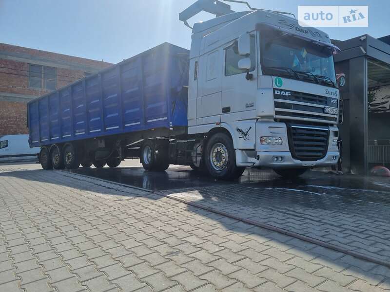 Самоскид DAF XF 105 2008 в Чернівцях