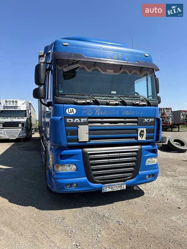 Тягач DAF XF 105 2009 в Одессе