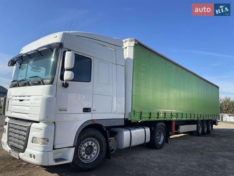 Грузовой фургон DAF XF 105 2010 в Львове