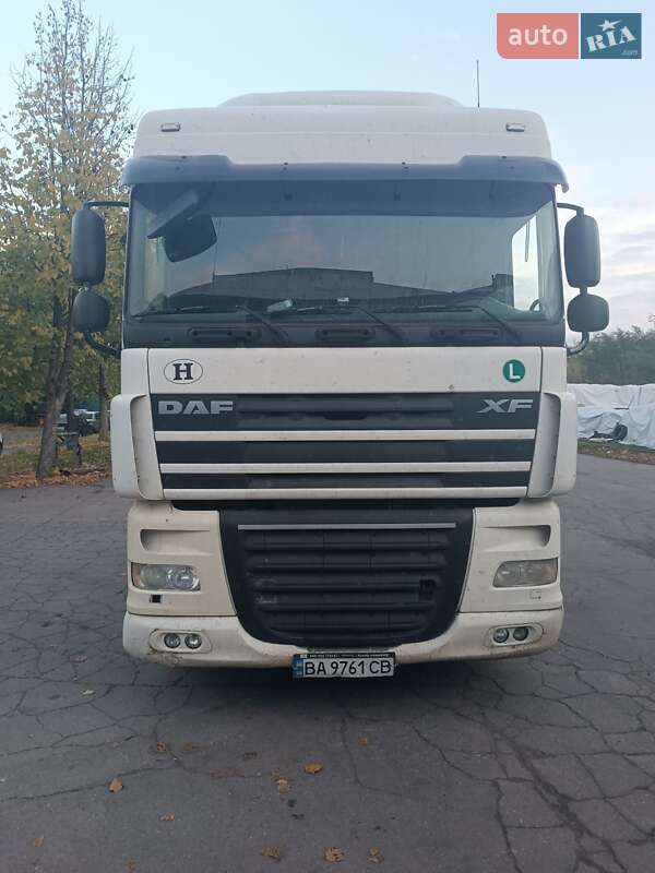Зерновоз DAF XF 105 2011 в Умани Зерновоз DAF XF 105 2011 в Умани