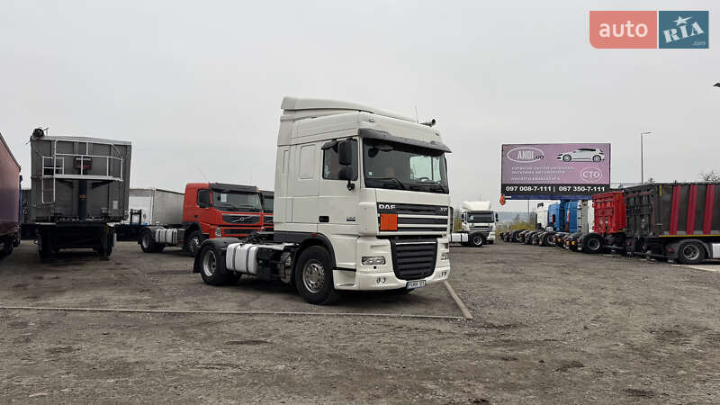 Тягач DAF XF 105 2012 в Киеве