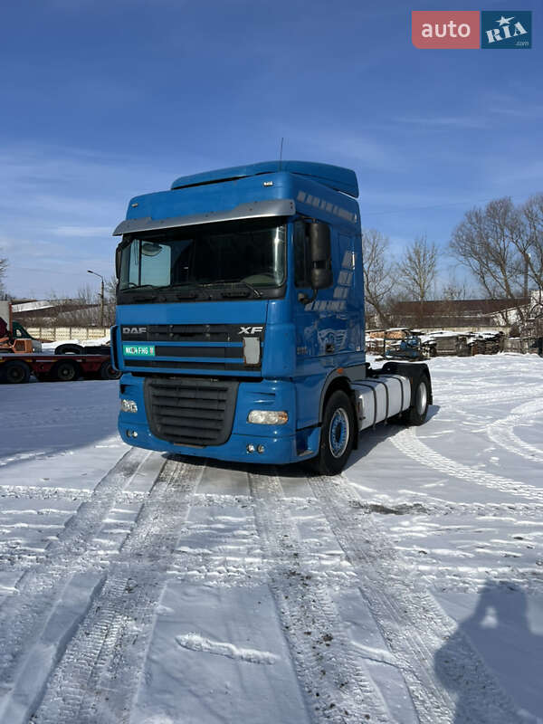 Тягач DAF XF 105 2012 в Черновцах