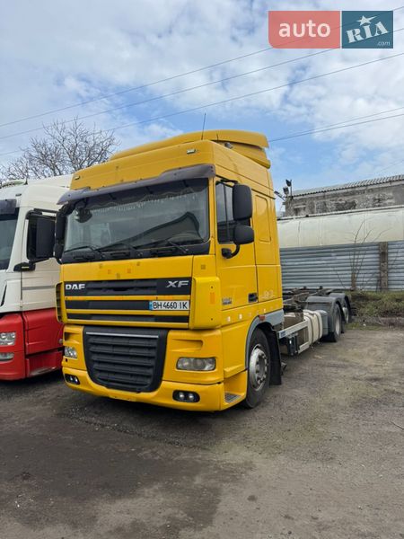 Контейнеровоз DAF XF 105 2011 в Одесі