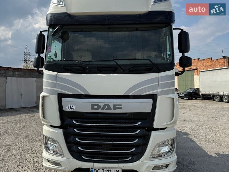 Тягач DAF XF 106 2015 в Шептицькому
