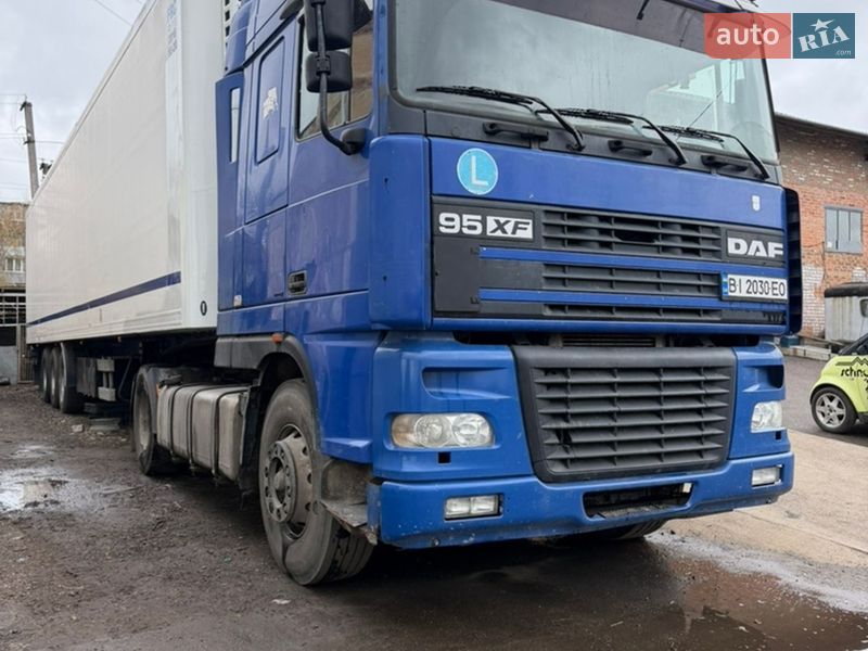 Тягач DAF XF 95 2003 в Лубнах