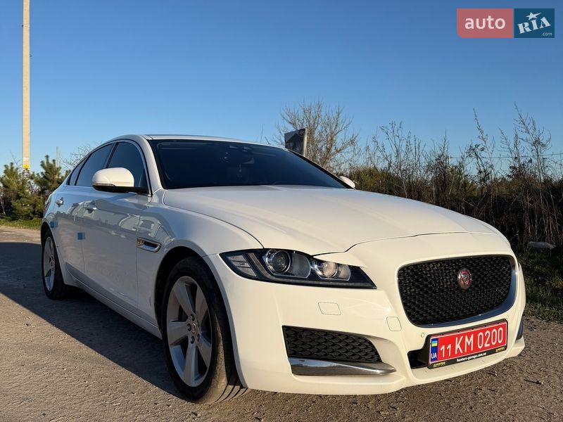 Седан Jaguar XF 2017 в Киеве
