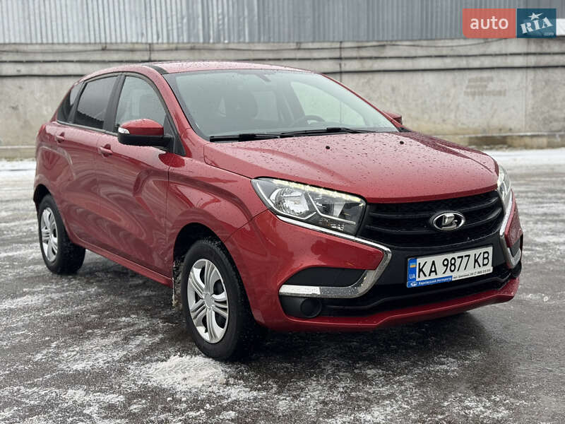 Хэтчбек ВАЗ / Lada XRay 2019 в Киеве