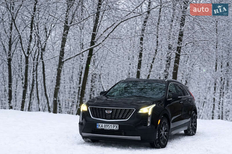 Универсал Cadillac XT4 2023 в Киеве