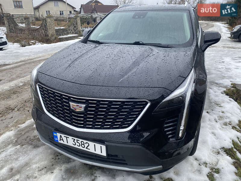 Внедорожник / Кроссовер Cadillac XT4 2020 в Калуше