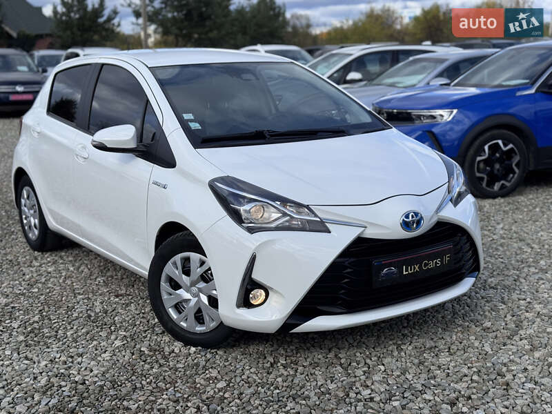 Хэтчбек Toyota Yaris 2018 в Ивано-Франковске Хэтчбек Toyota Yaris 2018 в Ивано-Франковске