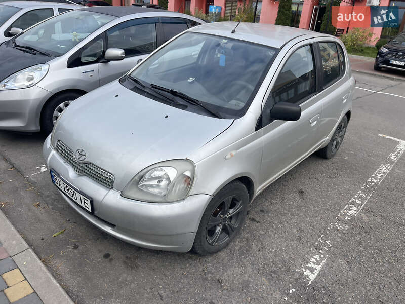 Хэтчбек Toyota Yaris 2001 в Ровно Хэтчбек Toyota Yaris 2001 в Ровно
