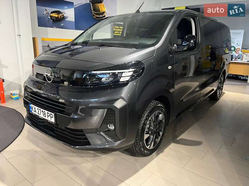 Минивэн Opel Zafira Life 2025 в Ужгороде Минивэн Opel Zafira Life 2025 в Ужгороде