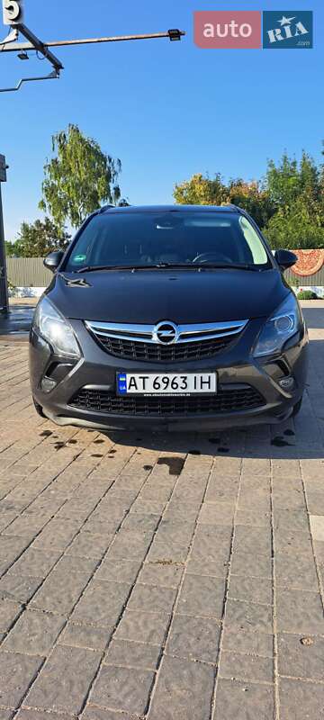 Минивэн Opel Zafira Tourer 2016 в Городенке
