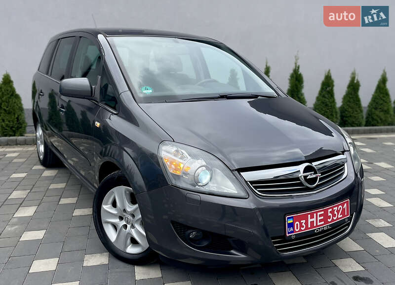 Минивэн Opel Zafira 2011 в Дрогобыче