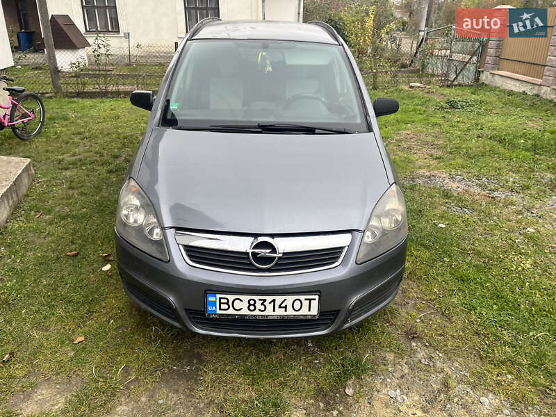 Минивэн Opel Zafira 2006 в Подкамне