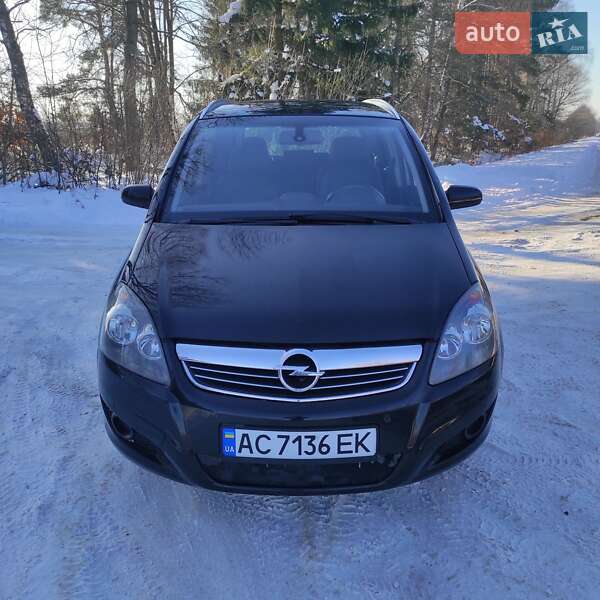 Минивэн Opel Zafira 2009 в Старой Выжевке