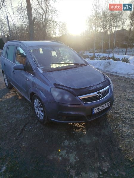 Минивэн Opel Zafira 2006 в Звягеле