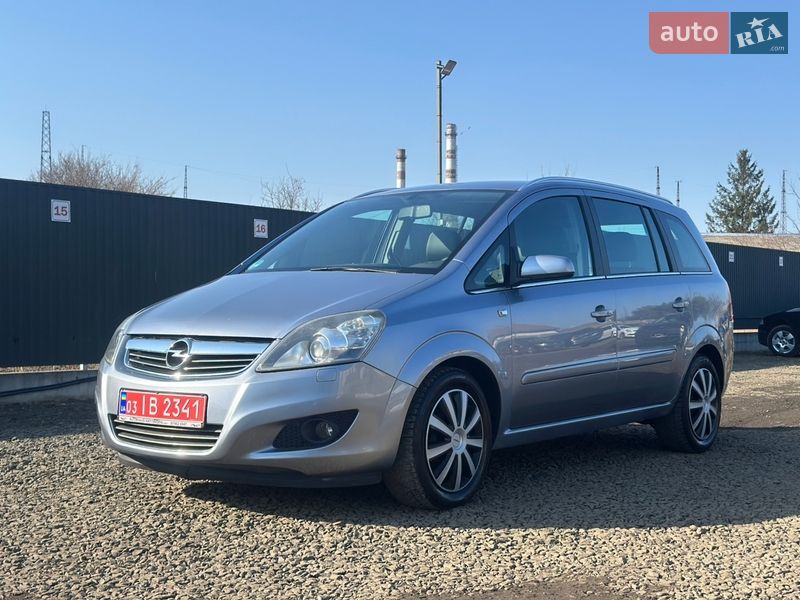 Минивэн Opel Zafira 2009 в Луцке