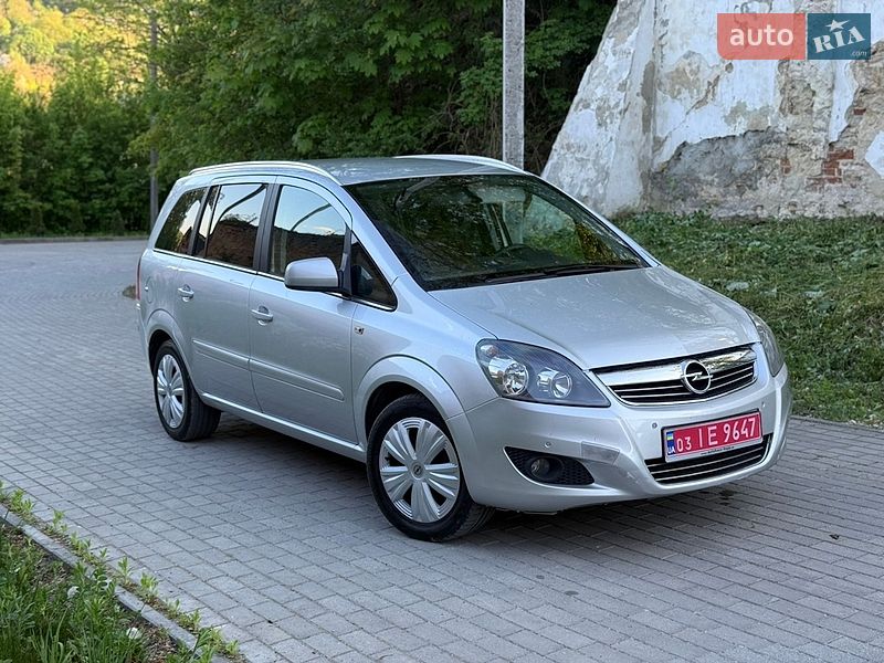 Мінівен Opel Zafira 2012 в Тернополі Мінівен Opel Zafira 2012 в Тернополі