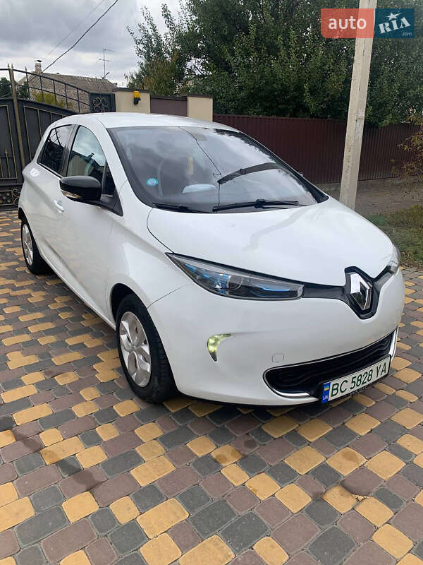 Хэтчбек Renault Zoe 2015 в Черкассах