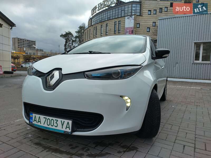 Хэтчбек Renault Zoe 2017 в Киеве Хэтчбек Renault Zoe 2017 в Киеве
