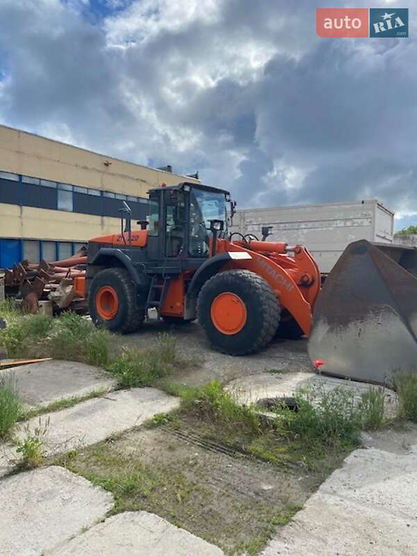 Фронтальный погрузчик Hitachi ZW 2008 в Одессе